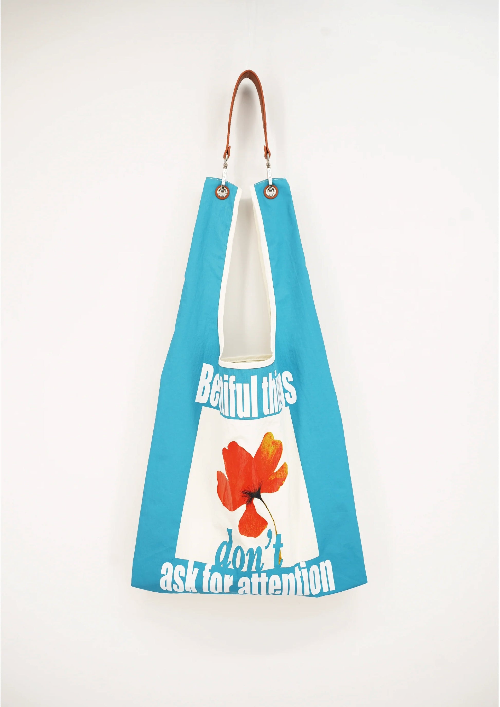 24621 BEAUTIFUL THINGS bag with detachable