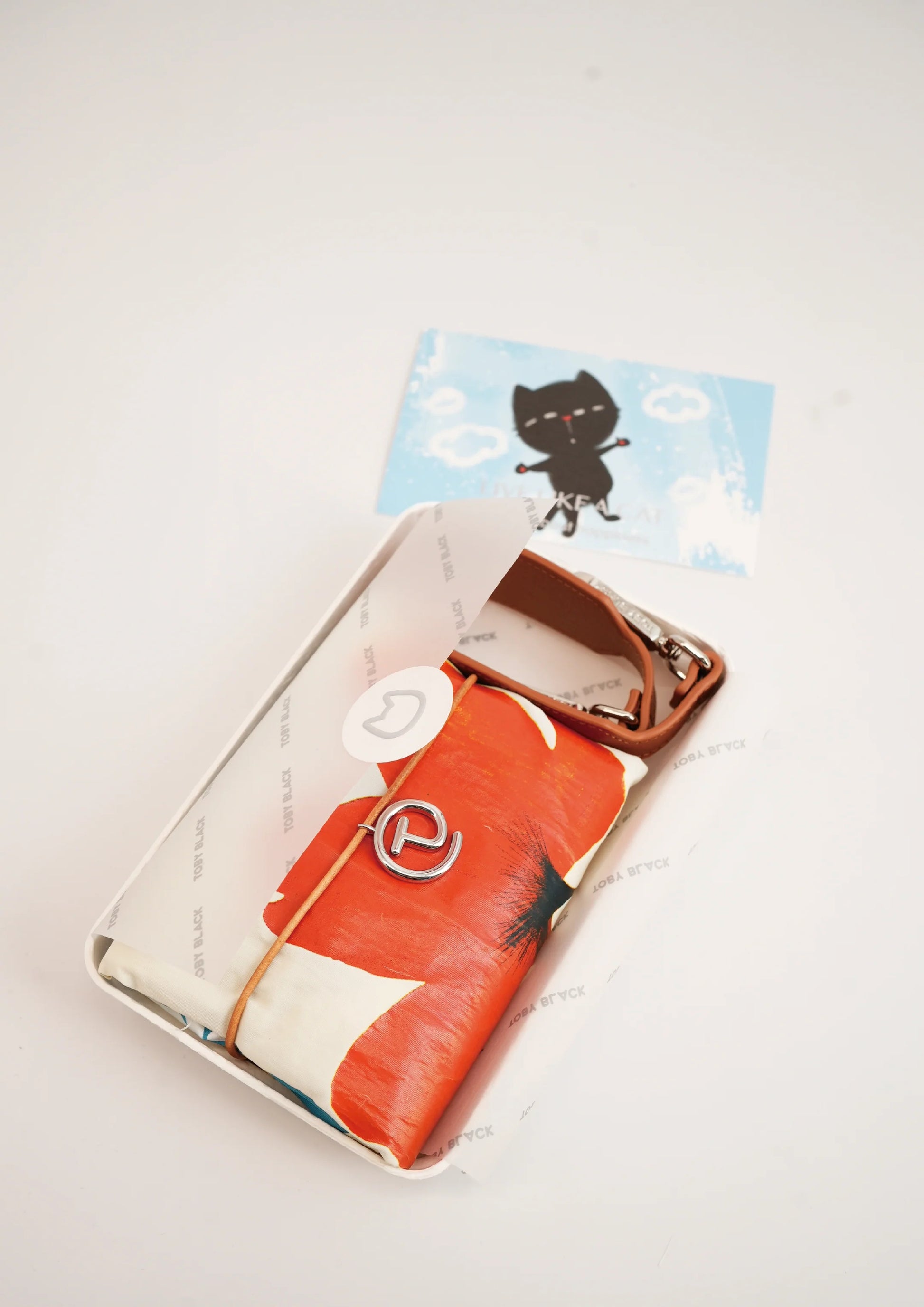 24621 BEAUTIFUL THINGS bag with detachable