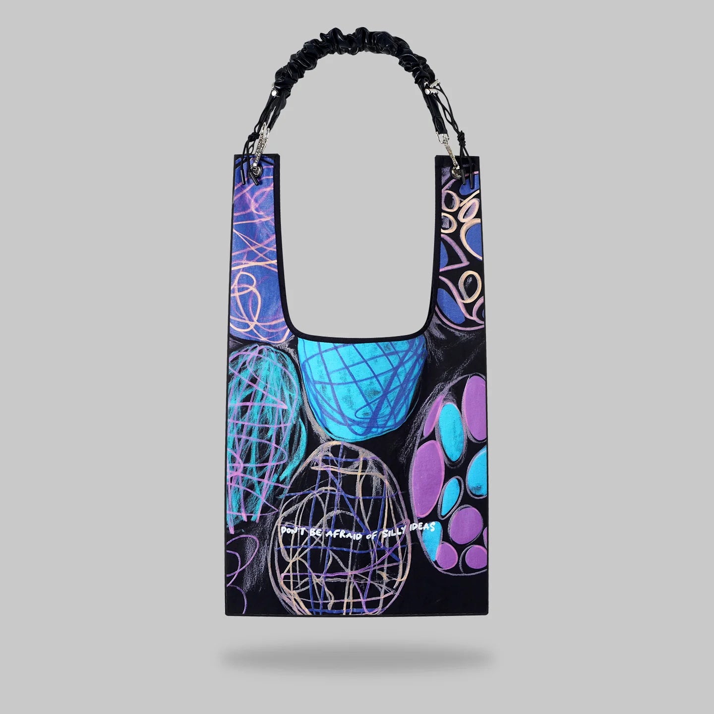 25639 EGG toby bag with detachable synthetic