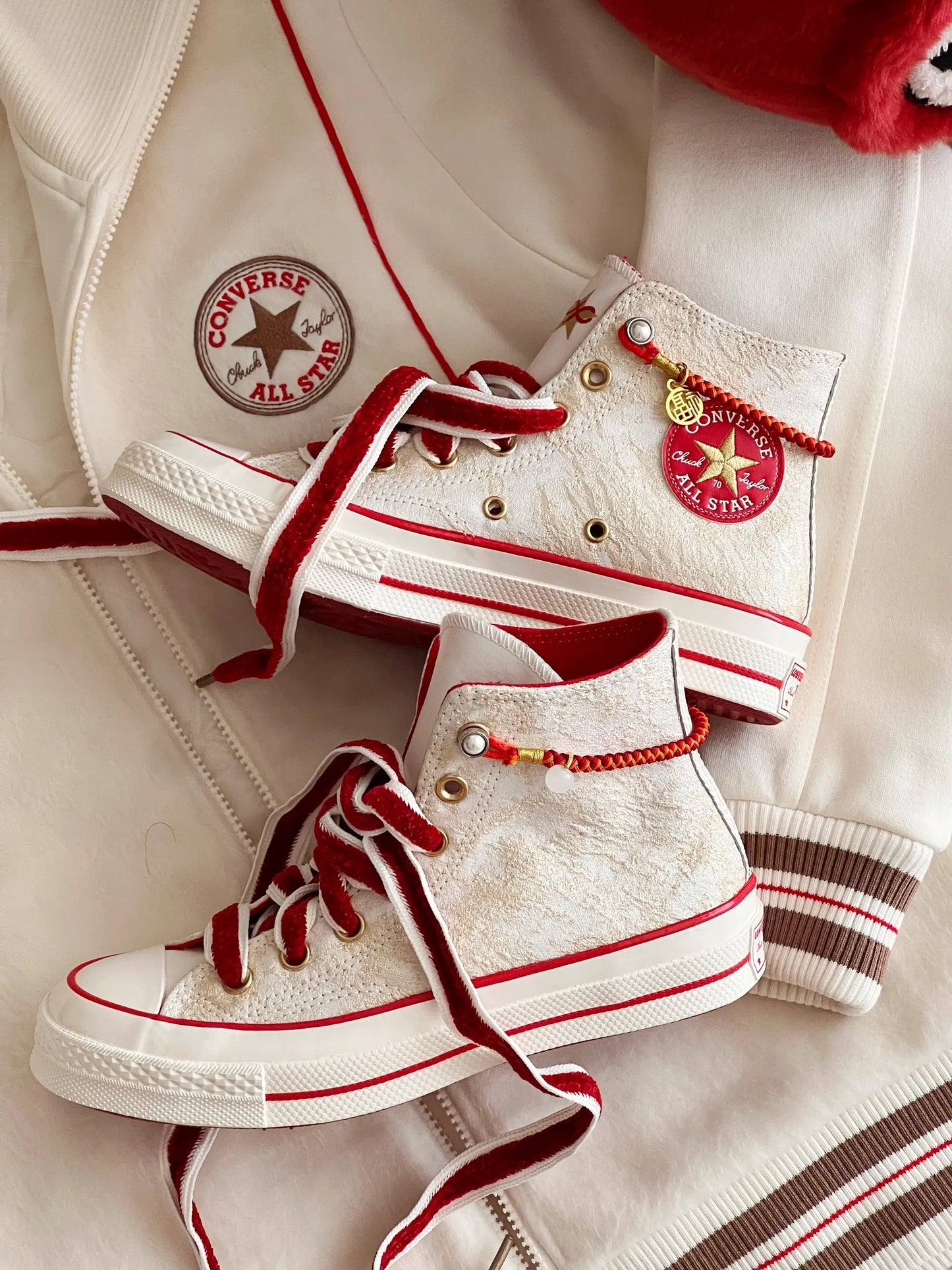 CHUCK 70 HI EGRET/ENAMEL RED/LIGHT GOLD