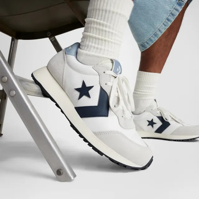 CONVERSE OMEGA TRAINER OX BARELY GREY