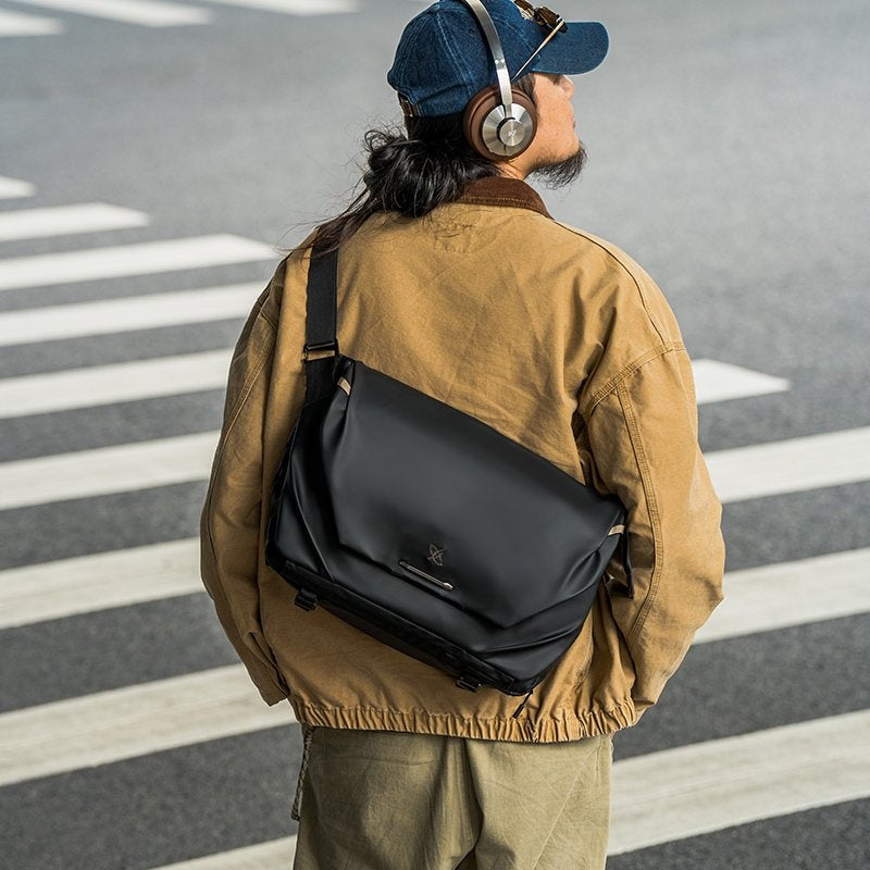 Apollo X2 Shoulder Bag