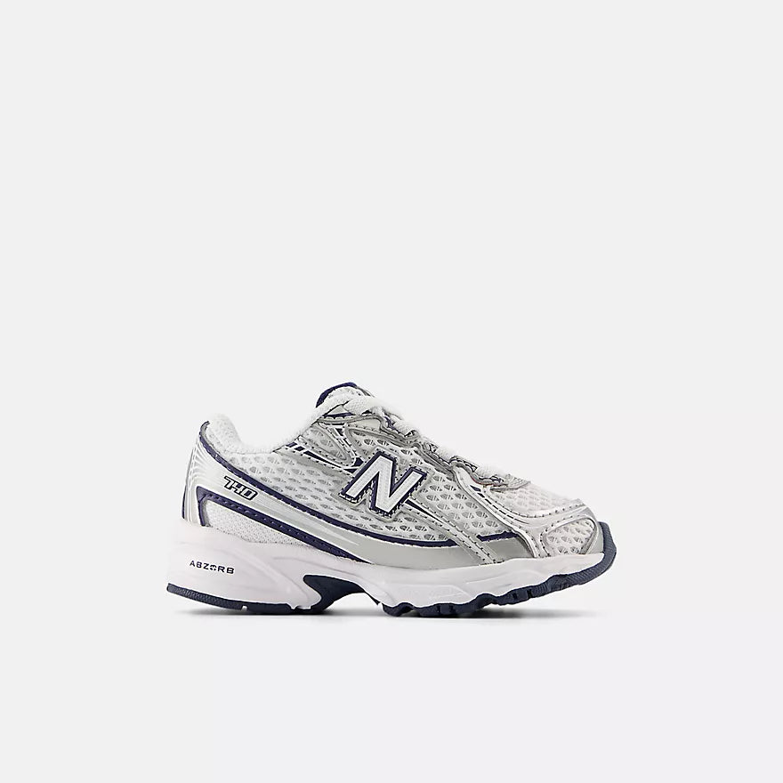 New Balance 740