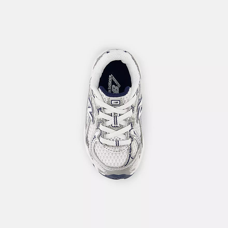 New Balance 740
