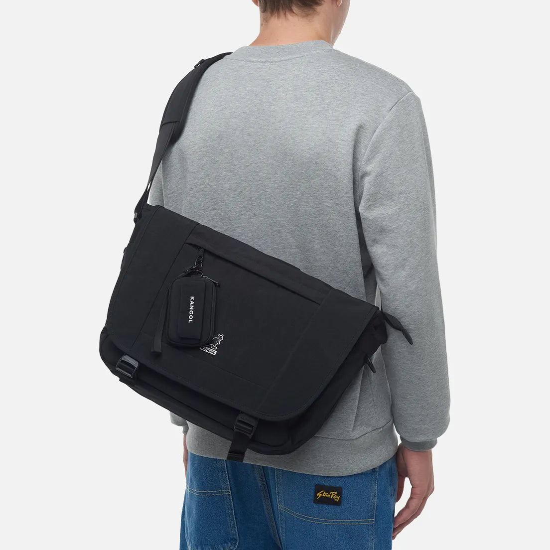 Retrocore Student Messenger