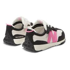 New Balance 327