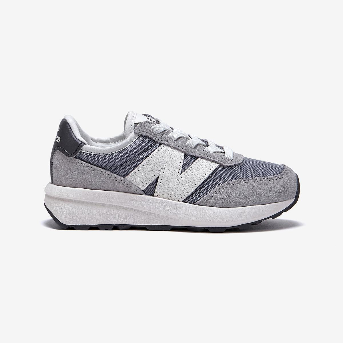 New Balance 370