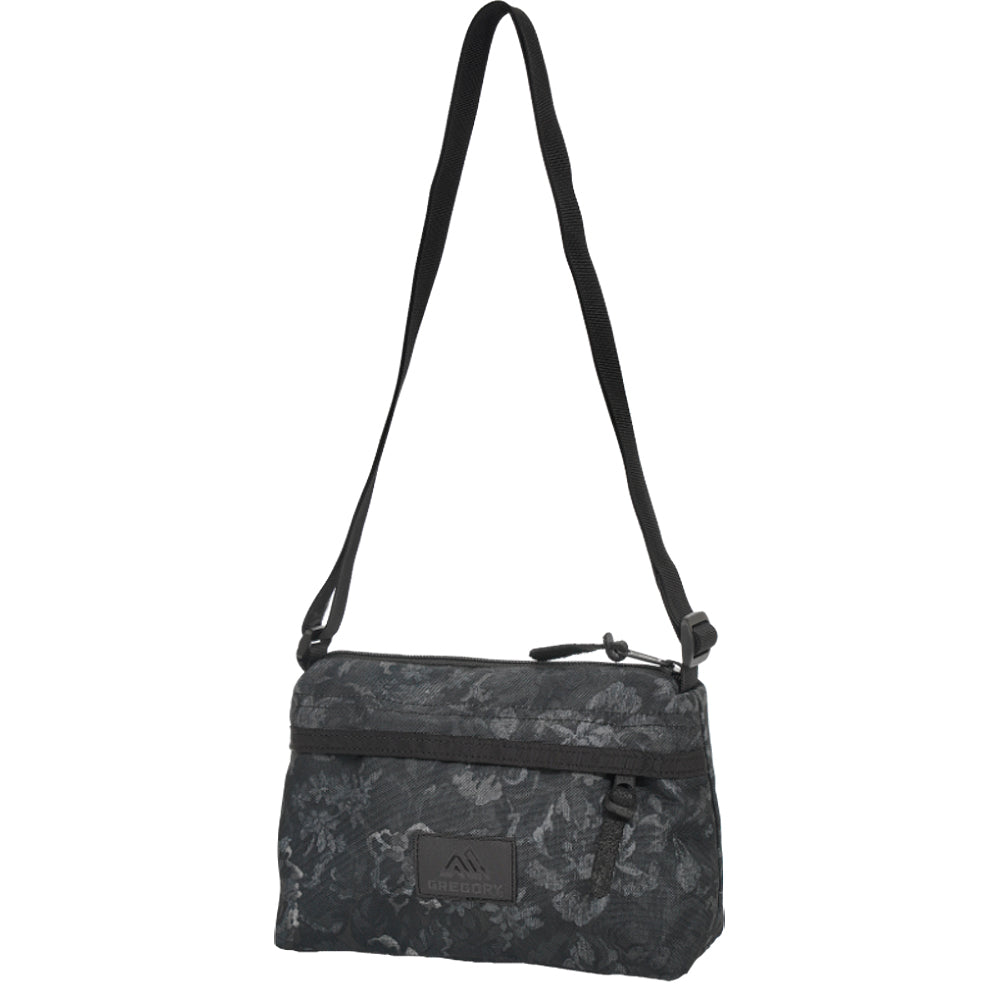 GREGORY ENVELOPE SHOULDER