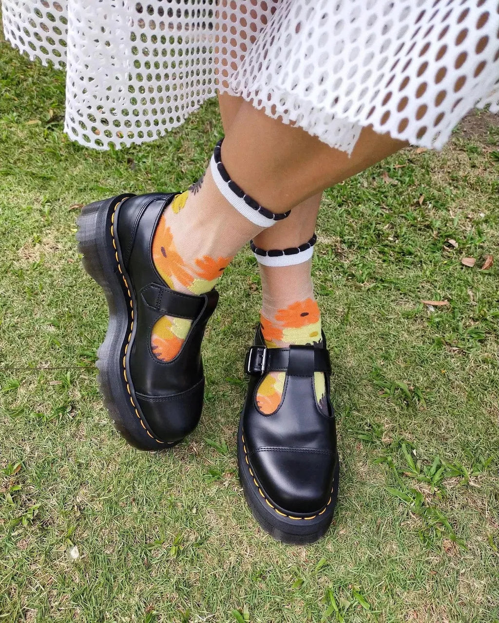 BETHAN BLACK POLISHED SMOOTH