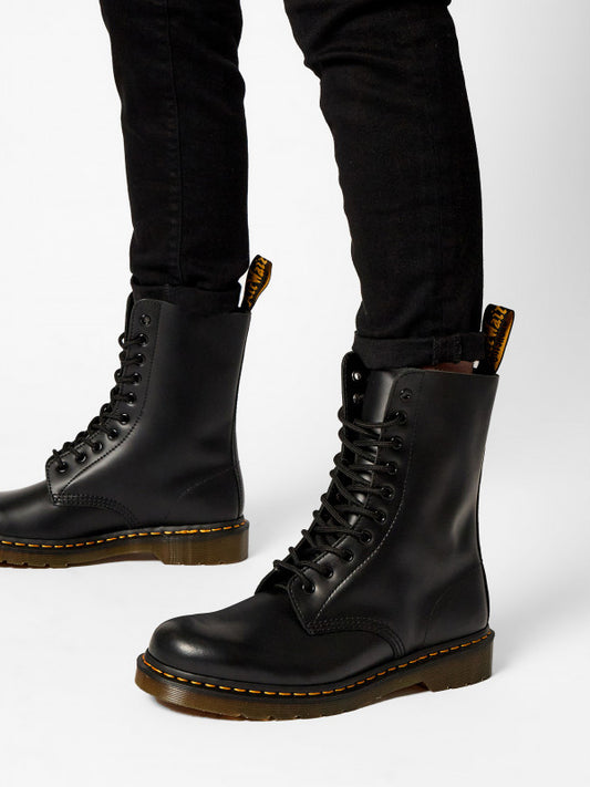 1490 BLACK SMOOTH