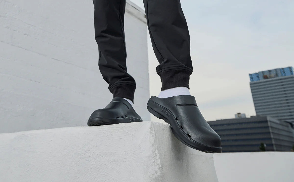 OOcloog Black