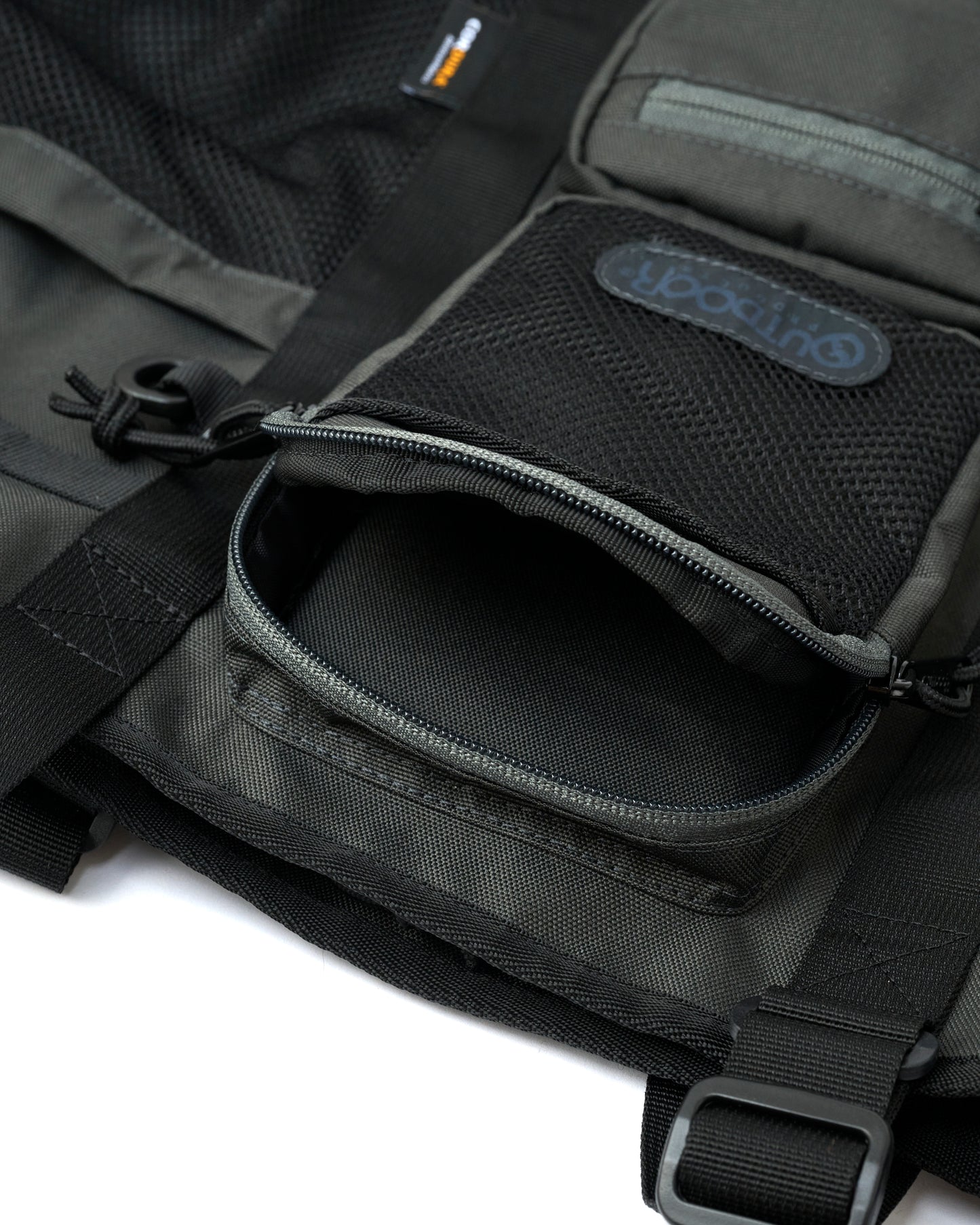 OUTDOOR PRO BACK TO SCHOOL TOTE BAG 20L