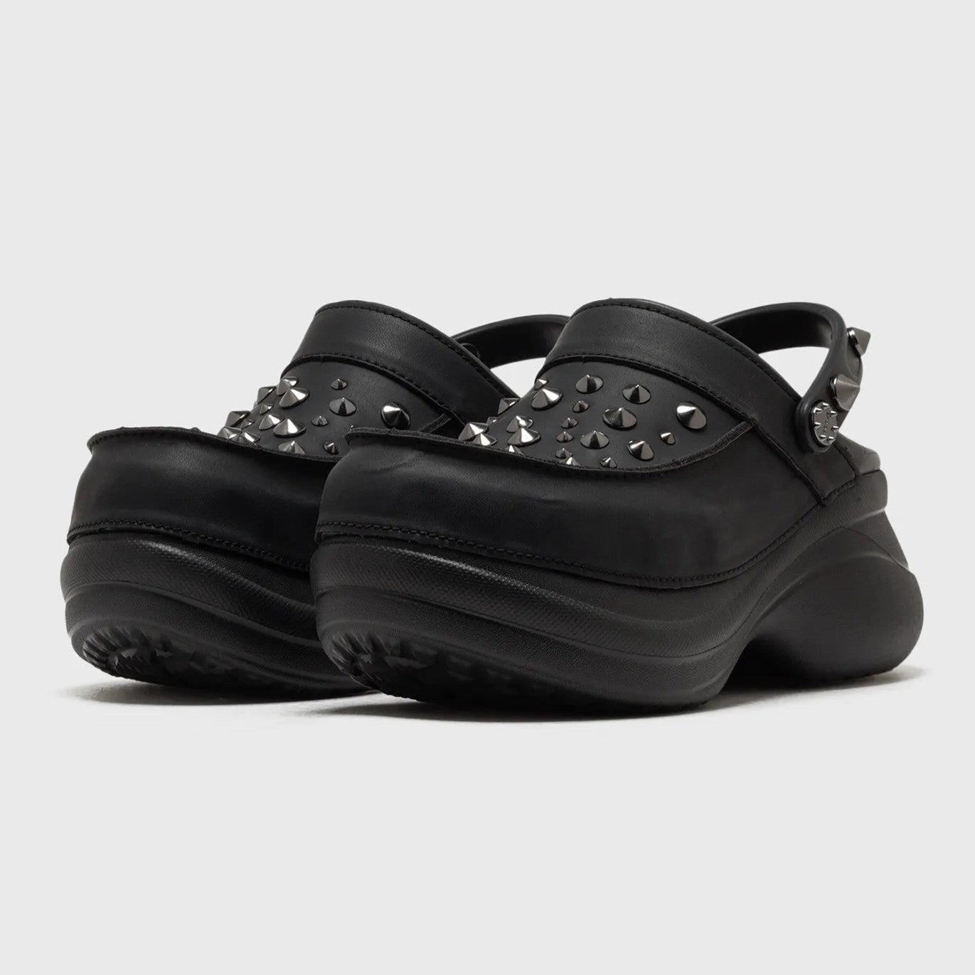 507 W BAE STUDDED CLOG