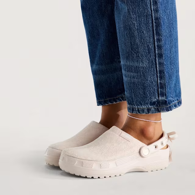 610 UA CLASSIC CRAFTED LACE CLOG
