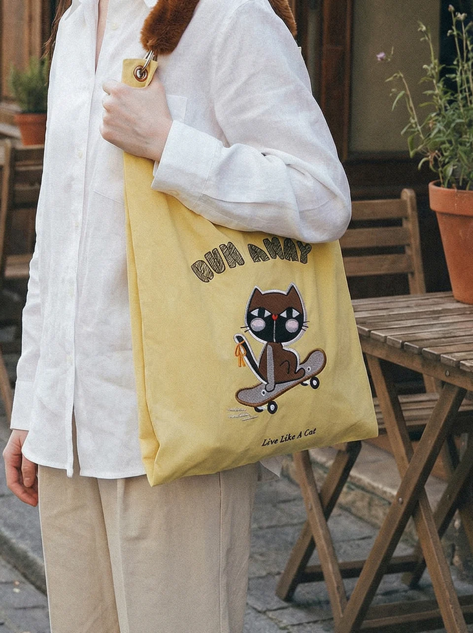 RUN AWAY toby bag with detachable leather