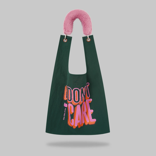 I DON'T CARE toby bag with detachable faux fur