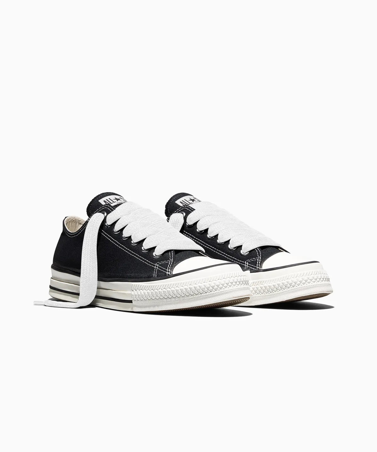 CT THROWBACK OX BLACK/VINTAGE WHITE