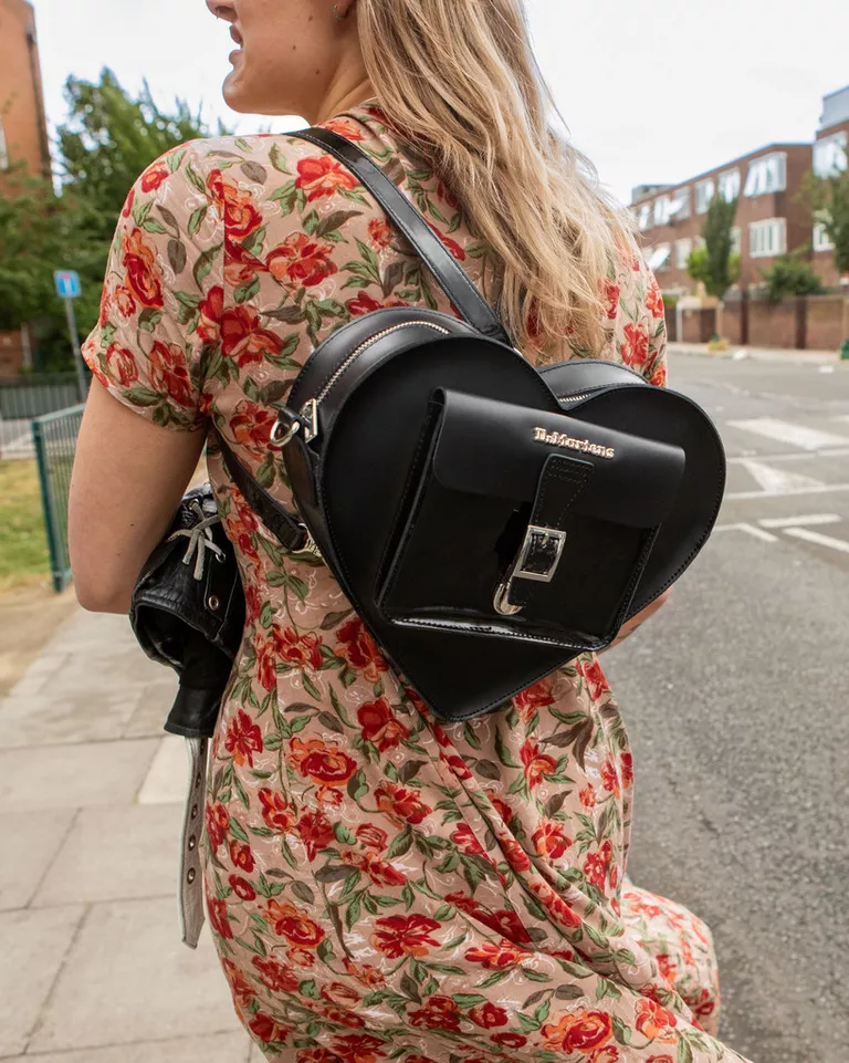 KIEV+PATENT LAMPER+SMOOTH HEART BACKPACK