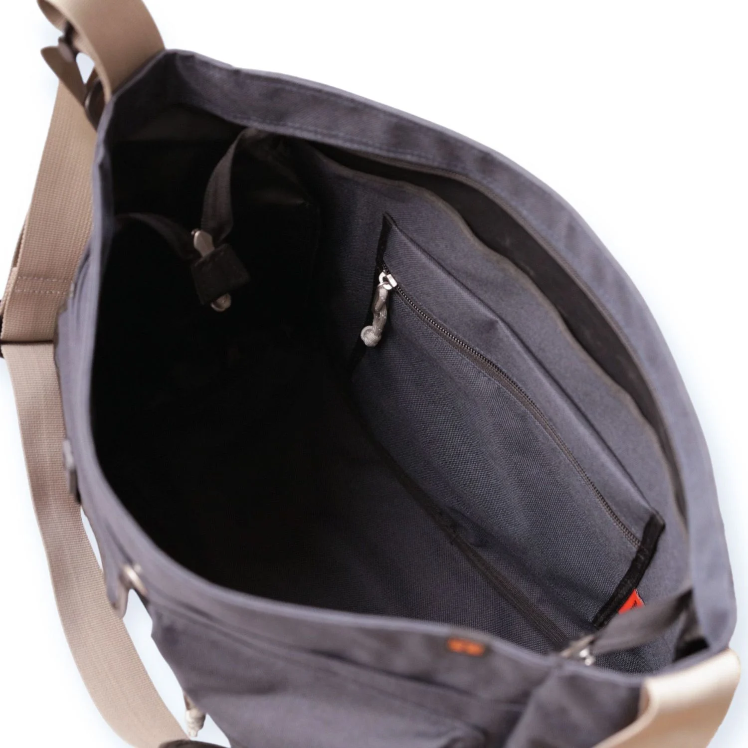 POLYESTER MESSENGER BAG