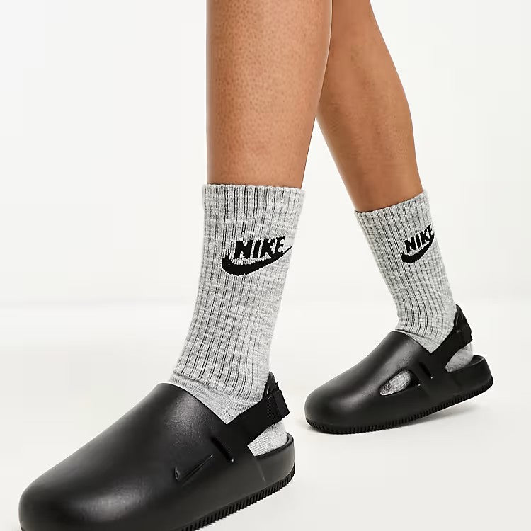 Nike Calm