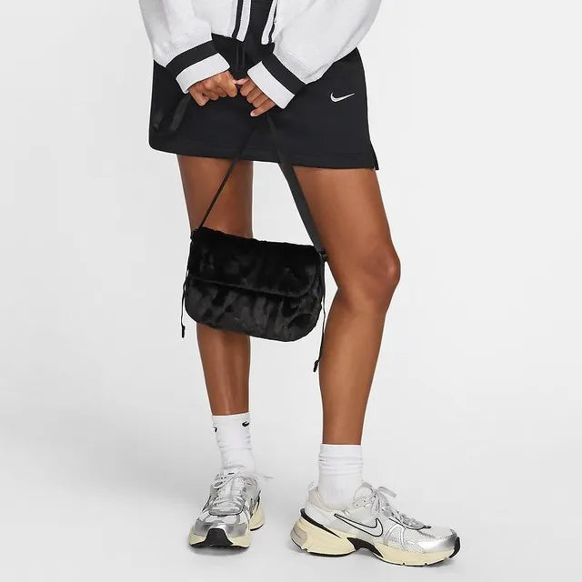 Nike Sportswear Futura 365