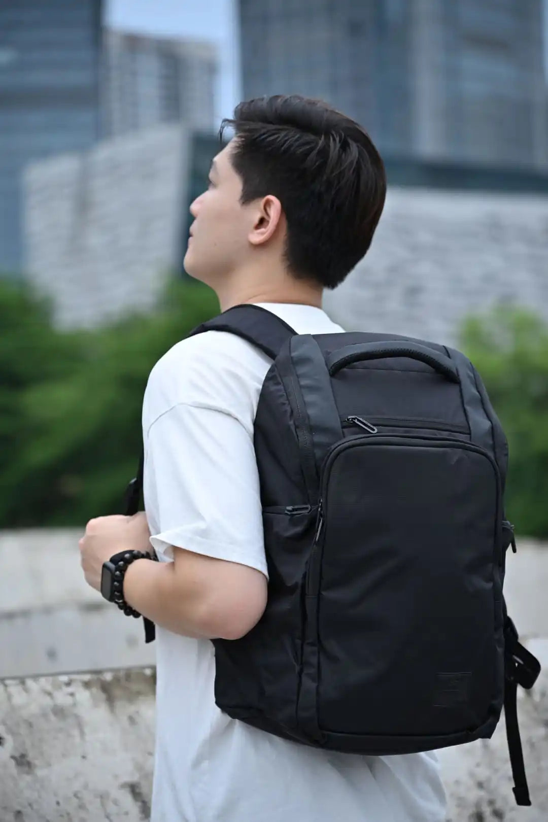 PGE系列 – AGS回彈減壓商務背包