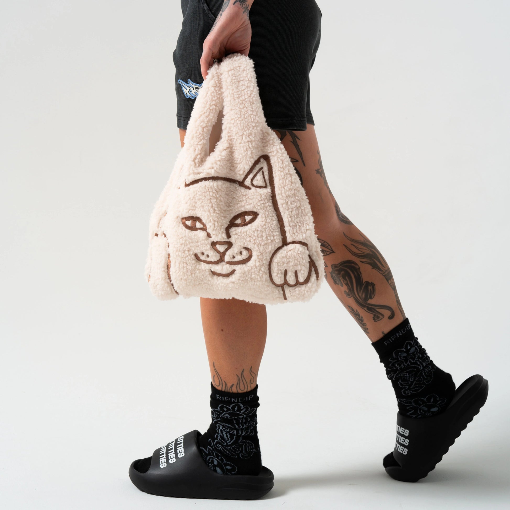 PEEKING NERMAL SHERPA TOTE BAG (NATURAL )