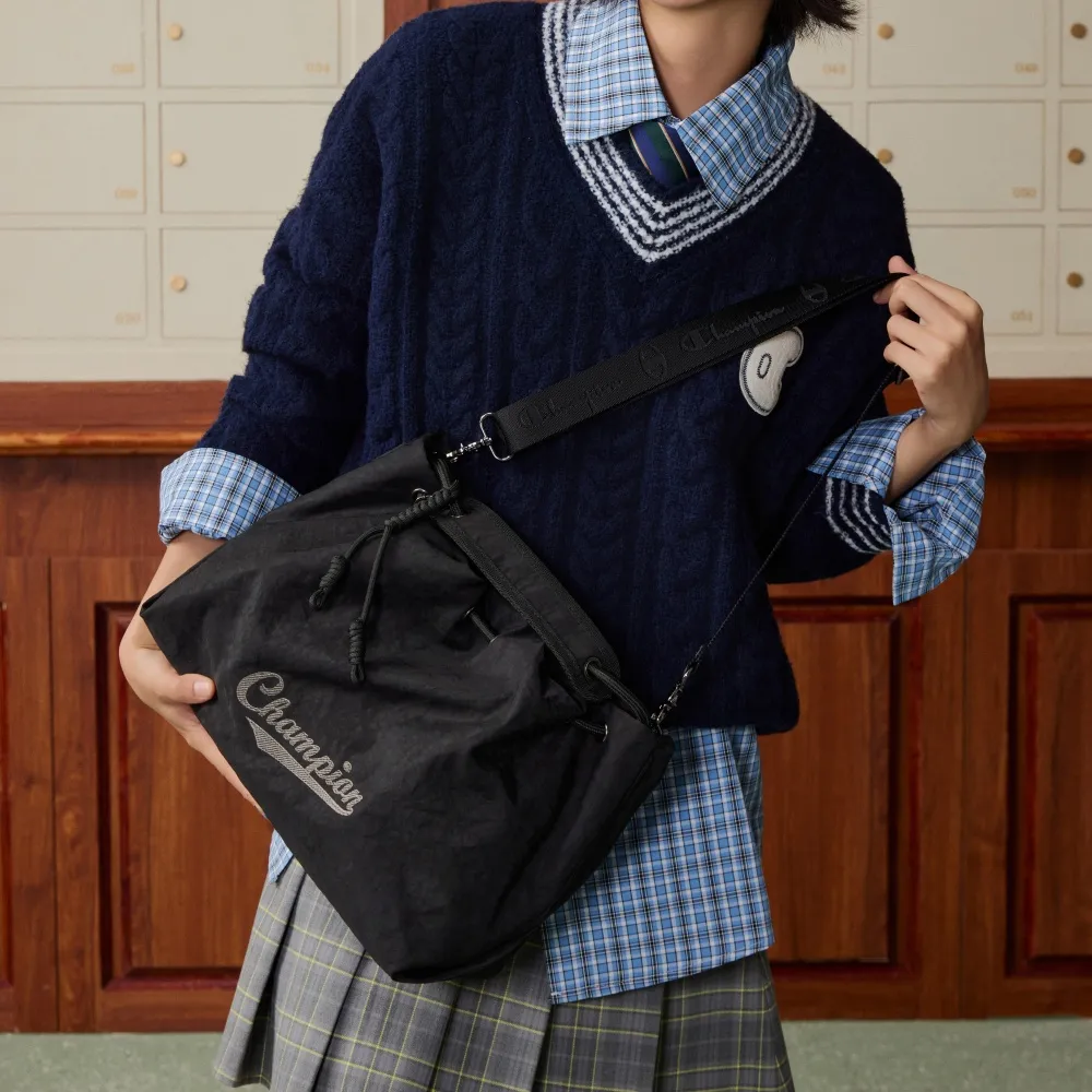 A Type Shoulder Bag