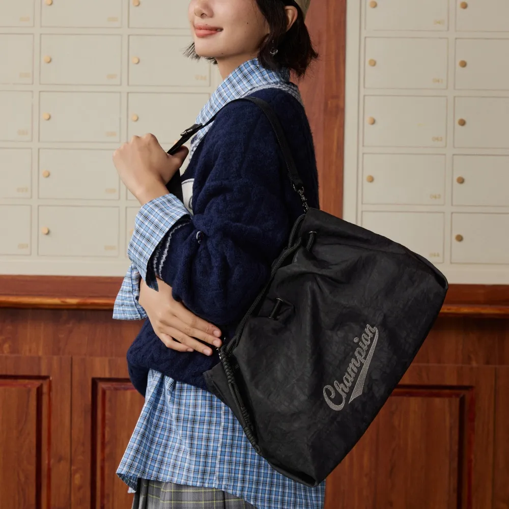 A Type Shoulder Bag