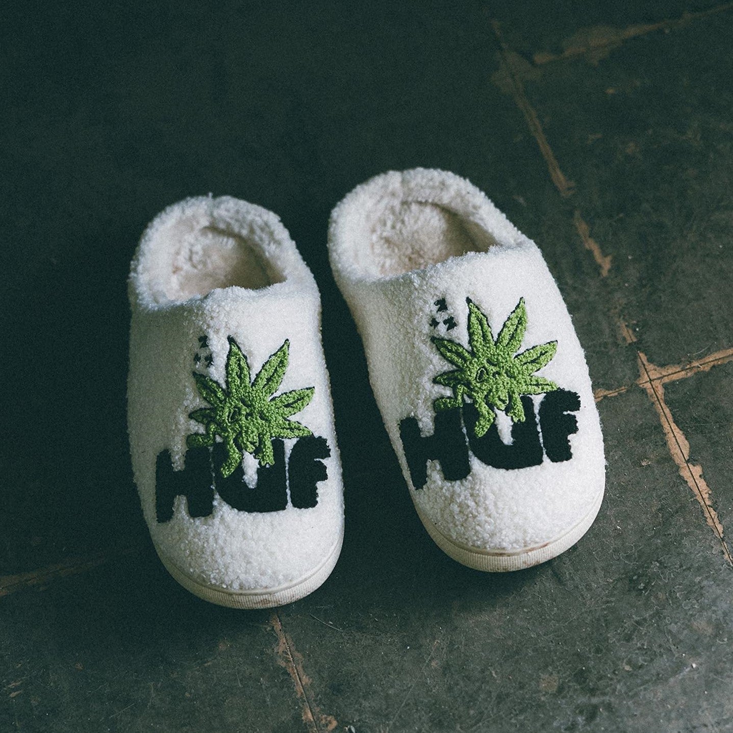 FUZZY SLIPPER